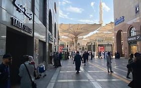 شقة فاخرة على ساحات المسجد النبوي الشريف